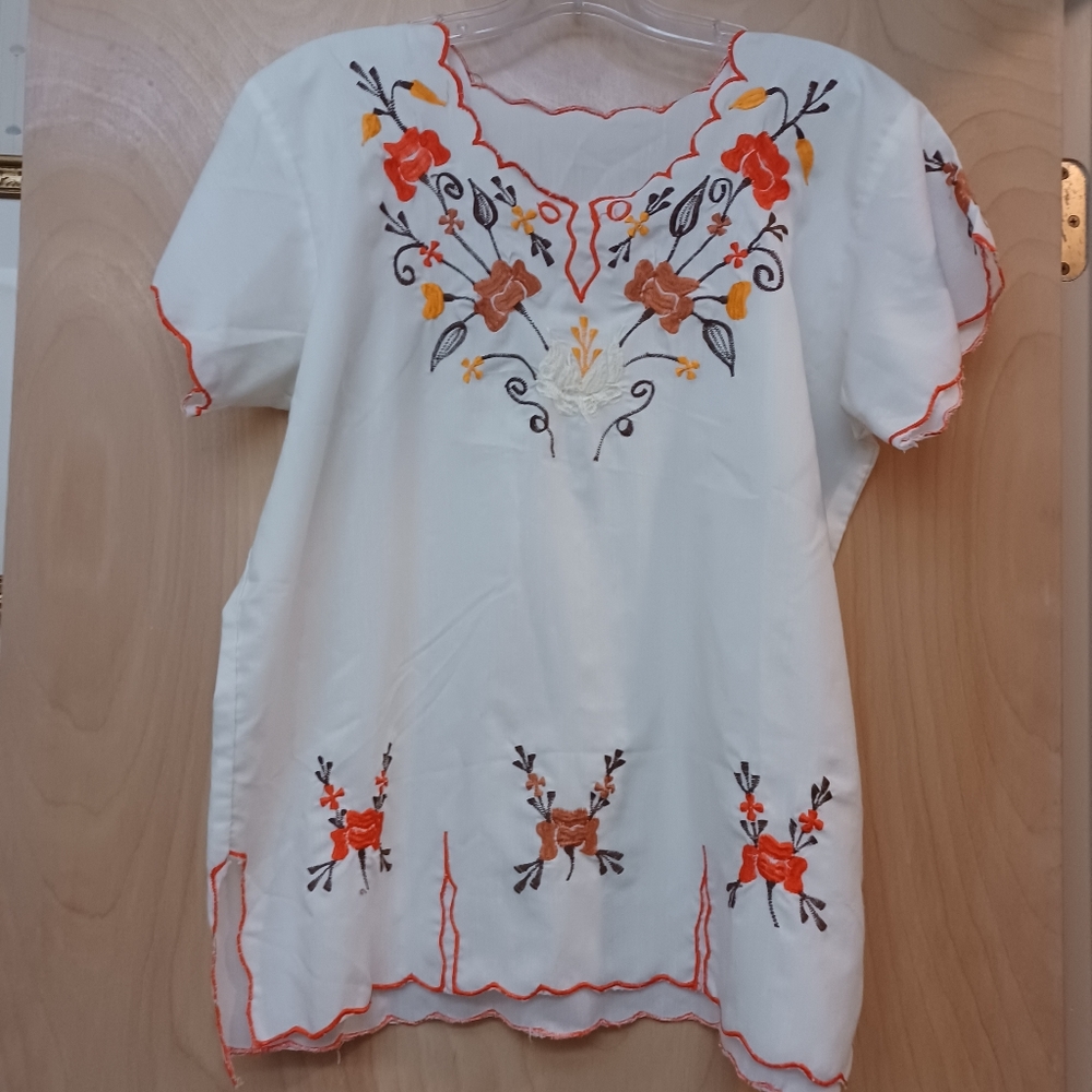 White Boho Embroidered Vintage Top - Picture 2 of 12